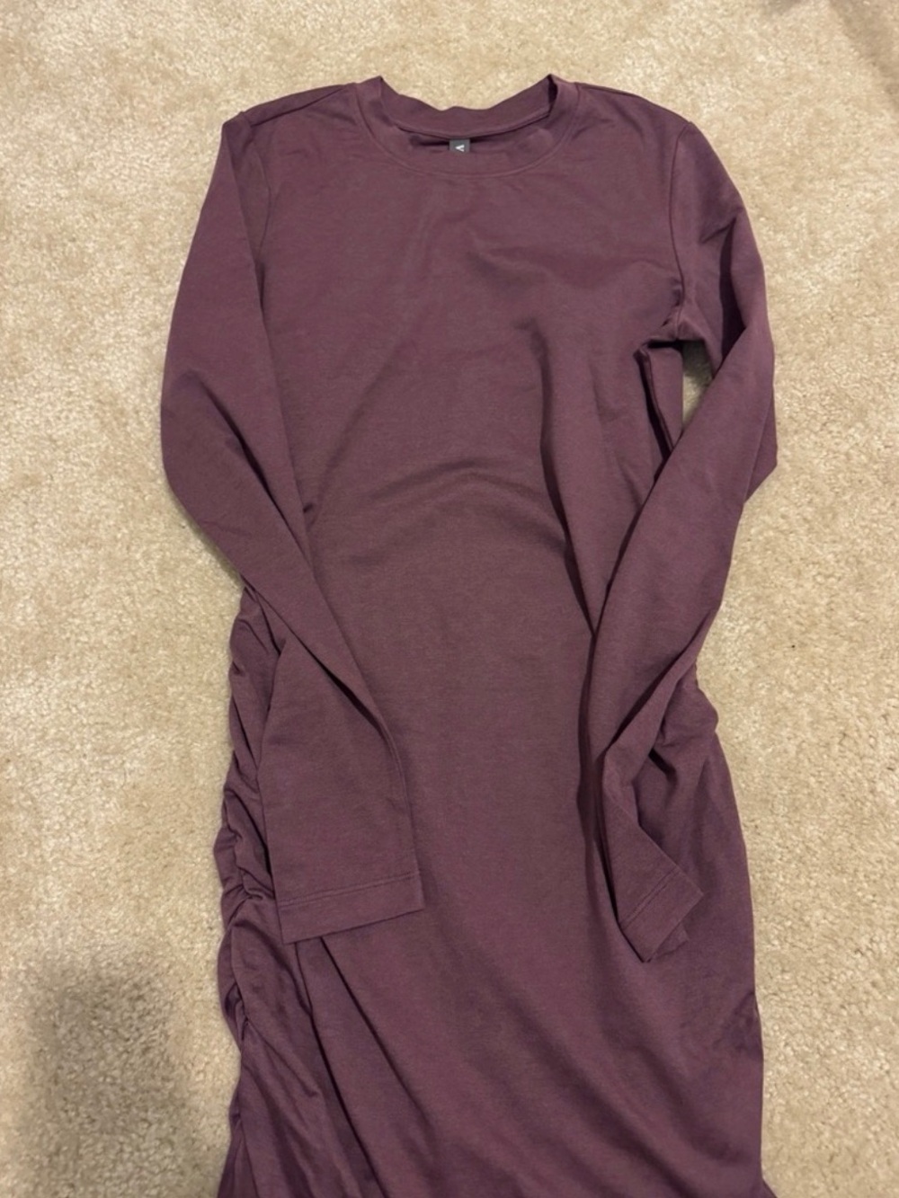 Vuori Long Sleeve Halo Essential Dress wine heather size M - Picture 4 of 5